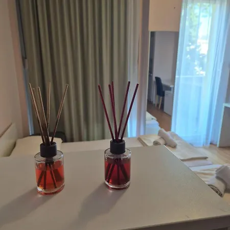 Apartment Stan Na Dan Sa Balkonom