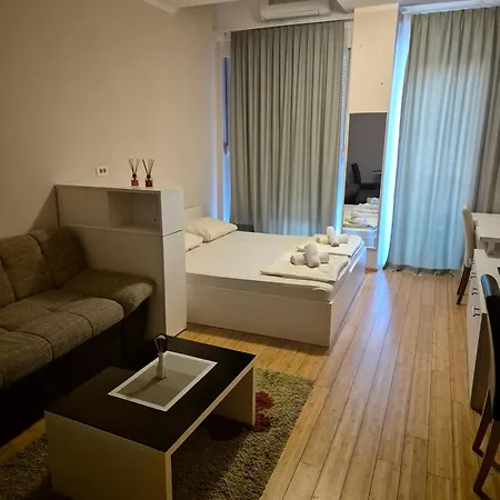 Stan Na Dan Sa Balkonom Apartment *